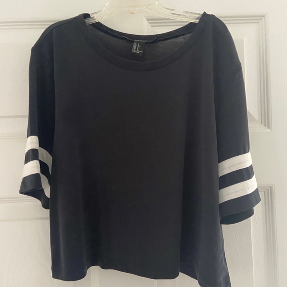 Forever 21 Cropped Sporty Striped Top - Picture 1 of 3